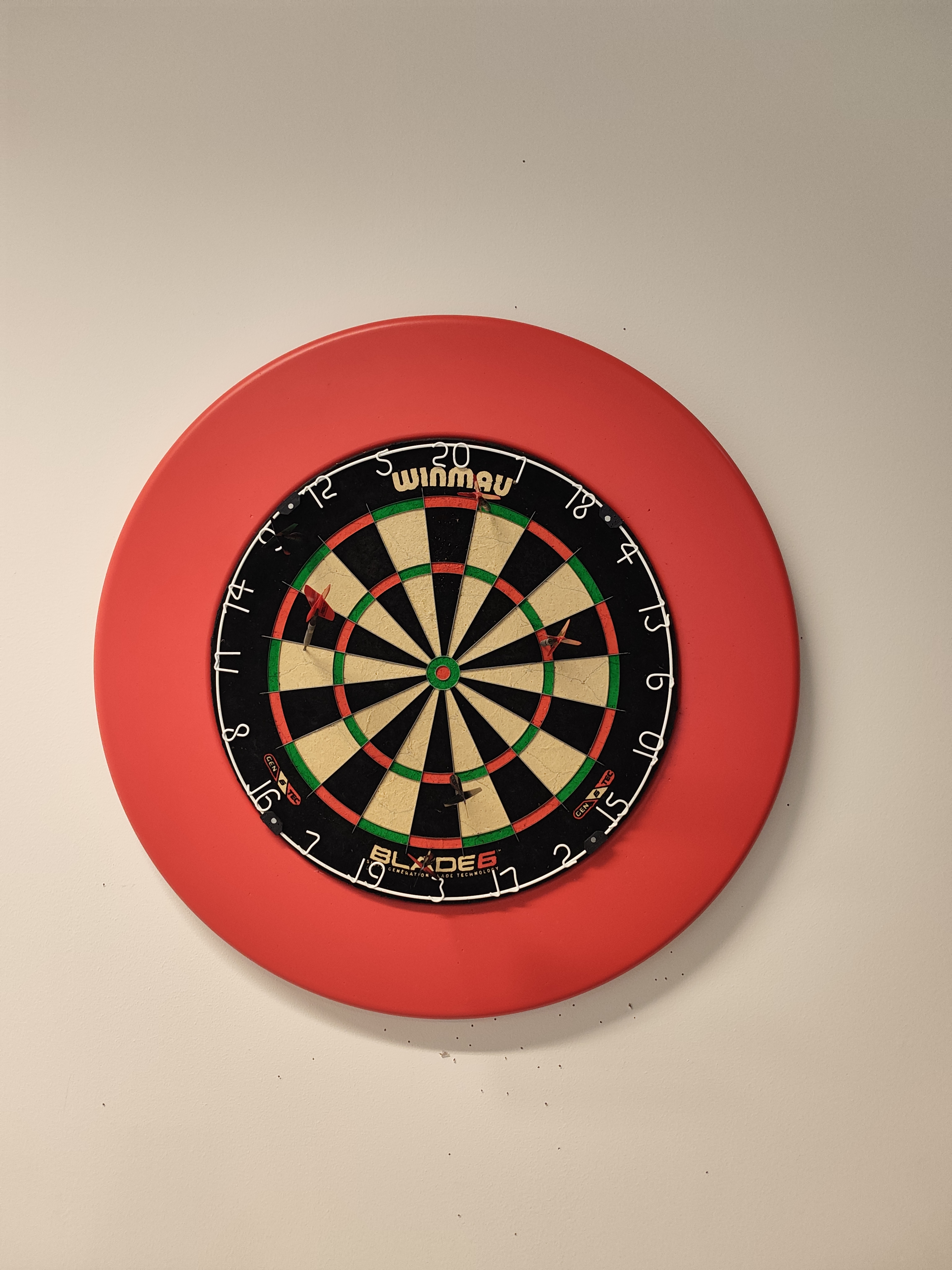 Poco m8 pro câmara principal alvo de dardos